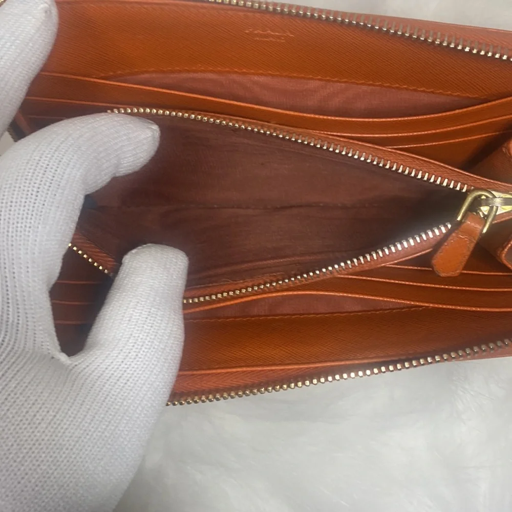 PRADA MilANO WALLET ORANGE (EUC)🧡🤎 with box/paper - Picture 8 of 15